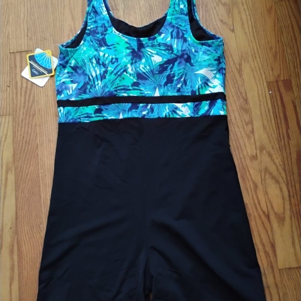 NWT SP0RTI CHLORINE  RESISTANT BOY LEG SWIMSUIT - 16